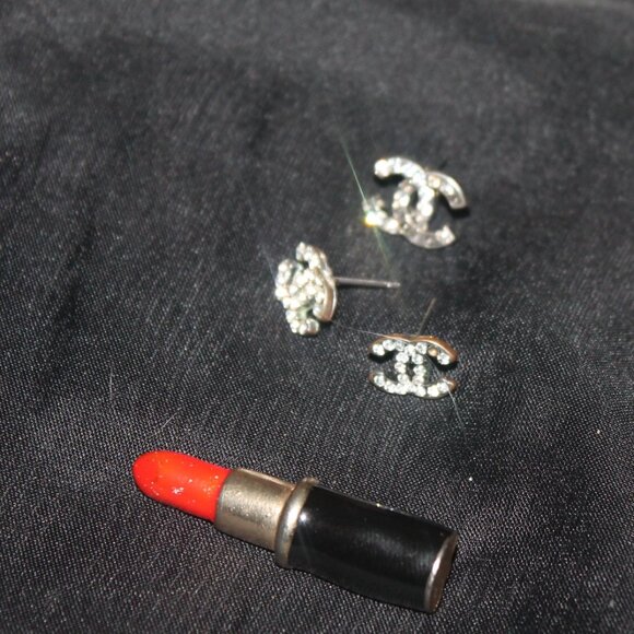 Just 4 Fun Jewelry Lot Necklace Bracelet Earrings Pin - Picture 5 of 5